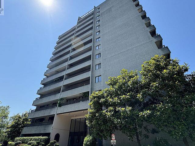 4194 Maywood Street Burnaby, British Columbia