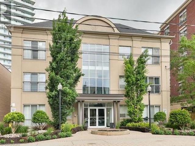 102 4 Dundas Street W, Toronto, ON, M8X 1Y6 condo for sale | Listing ID 40743 | Royal LePage
