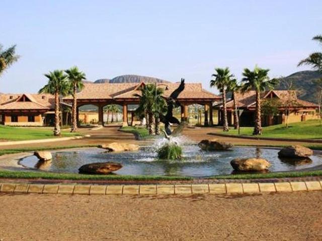 419 m² Land available in The Island Estates
