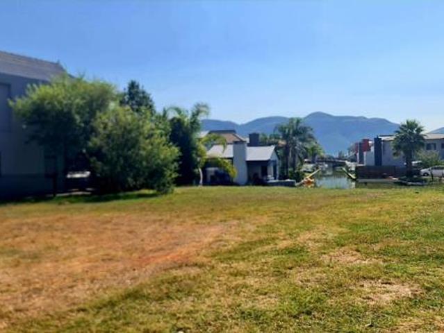 419 m² Land available in The Islands Estate