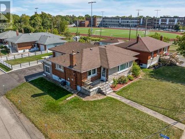 419 Steele Street, Port Colborne Sugarloaf, ON, L3K 4Y1 house for sale | Listing ID X13156 | Royal LePage