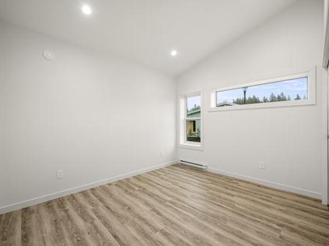 41 & 43 3025 Royston Road, Cumberland, BC, V0R 1S0 house for lease | Listing ID | Royal LePage