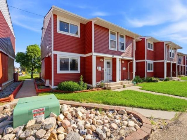 41 4707 Av Nw, Edmonton, AB, T5A 4K4 townhouse for sale | Listing ID E4500 | Royal LePage