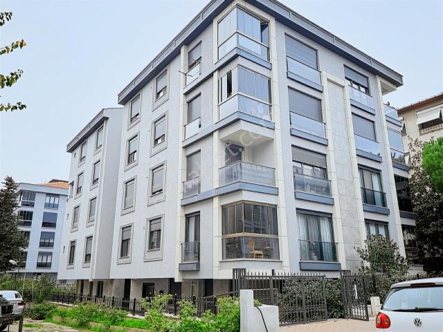 4+1 4 Banyolu Büyük Aileler İçin Ferah Daire Sıfır Boş Asansörlü