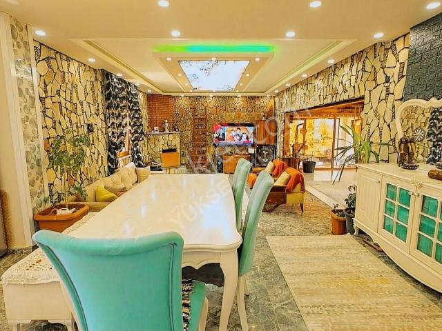 4+1 250 M2 Deniz Manzaralı Kapalı Havuzlu Satılık Müstakil Villa