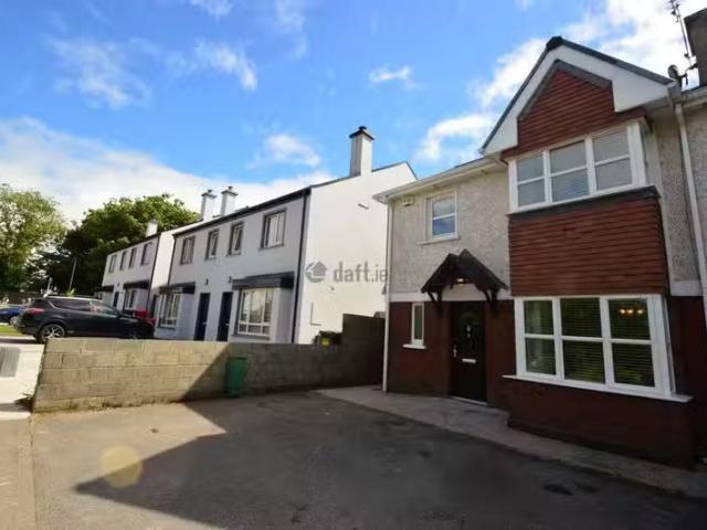 41 The Cloisters, Ard Cashel, Watergrasshill, Co. Cork is for.