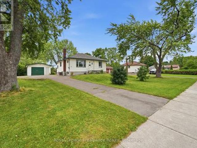 41 Tracey Street, Belleville Ward, ON, K8P 2R7 house for sale | Listing ID X13461 | Royal LePage
