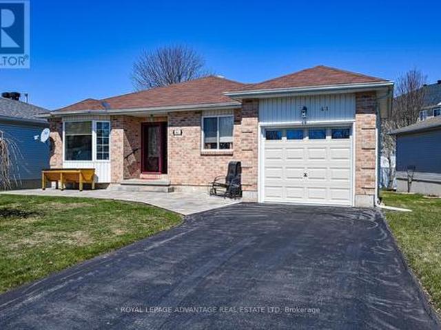 41 Treelawn Boulevard, Perth, ON, K7H 3P1 house for sale | Listing ID X12090 | Royal LePage