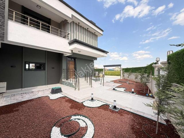 4+1 Ultra Lüks Villa | Modern Tasarım | Hazır | Hiç Bekleme!
