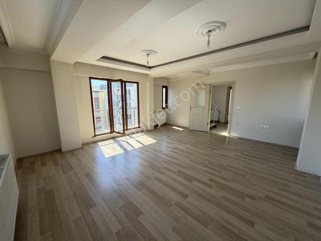 4+1 Üst Dubleks Kiralık Daire Taşkın Gayrımenkulden