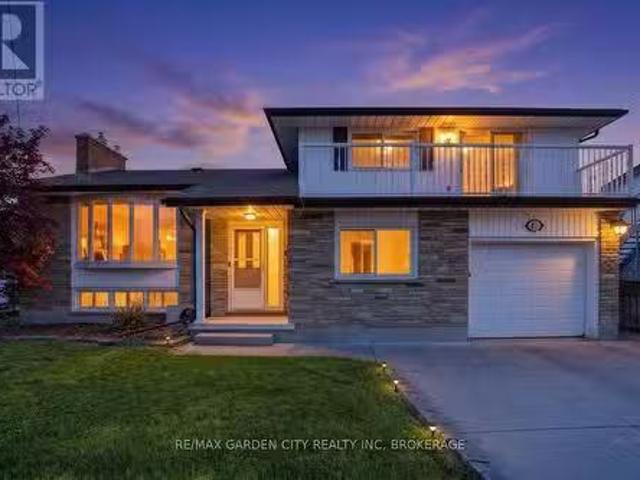 41 Albert Street W, Thorold Thorold Downtown, ON, L2V 2G4.