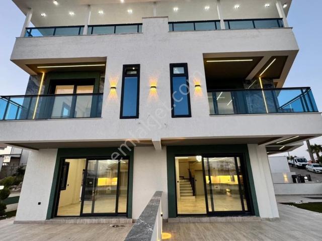 4+1 Amerikan Mutfak Lux Villa