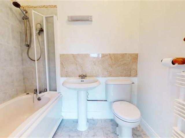 41 Anley Court, Esker Lane, Lucan, County Dublin REDMOND PROPERTY 4912 MyHome. Ie Residential