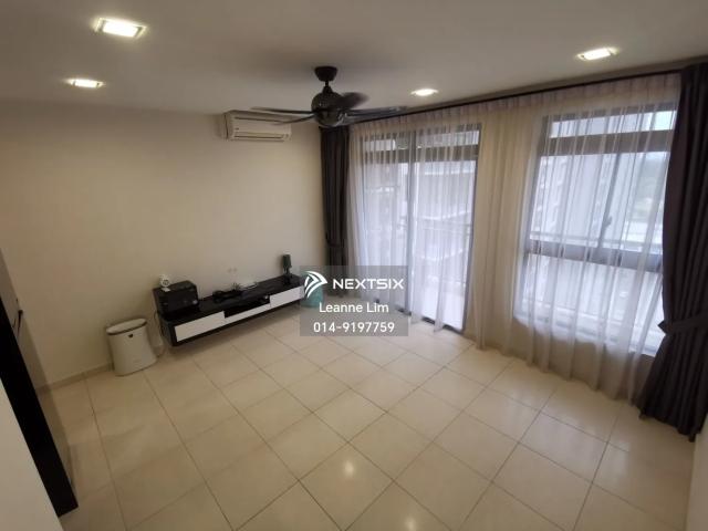 4+1 Bedrooms 5 Bathrooms Land size: 32 x 80 2560 sqft Freehold Nom Bumi 24 hours gated and guarded Bank Value Rm1.30 mil Low Downpayment facing T juaction road