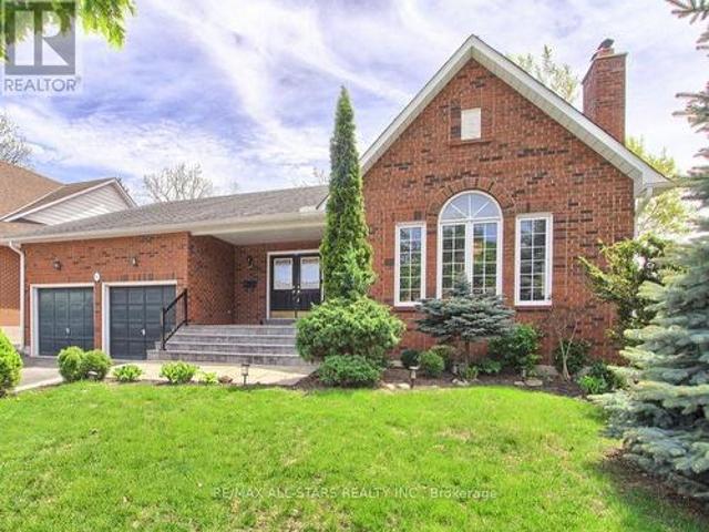 41 Captain Armstrong Lane, Markham, ON, L3P 3E1 house for sale | Listing ID N13161 | Royal LePage