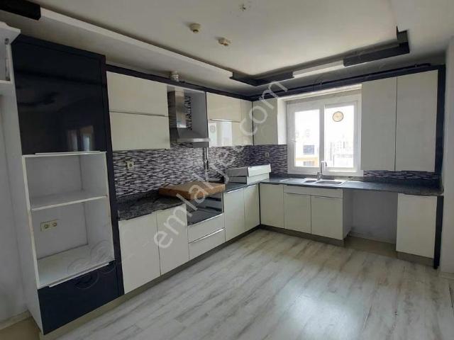 4+1 Havuzlu Site İçinde Aylık Ödemeye Uygun Lüks Daire