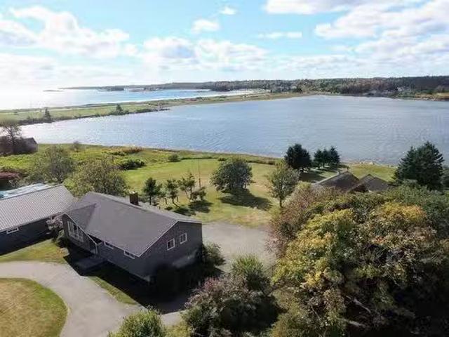 41 Howe Street, Lockeport, NS, B0T 1L0 house for sale Listi.