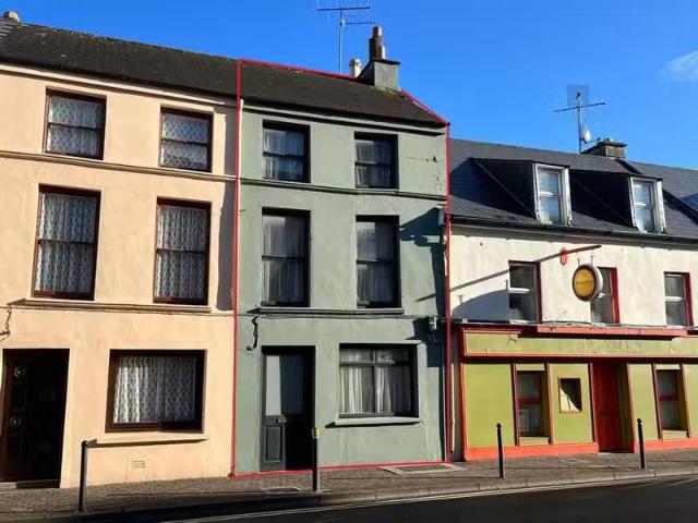 41 New Street, Killarney, Co Kerry, V93YHN4 is for sale