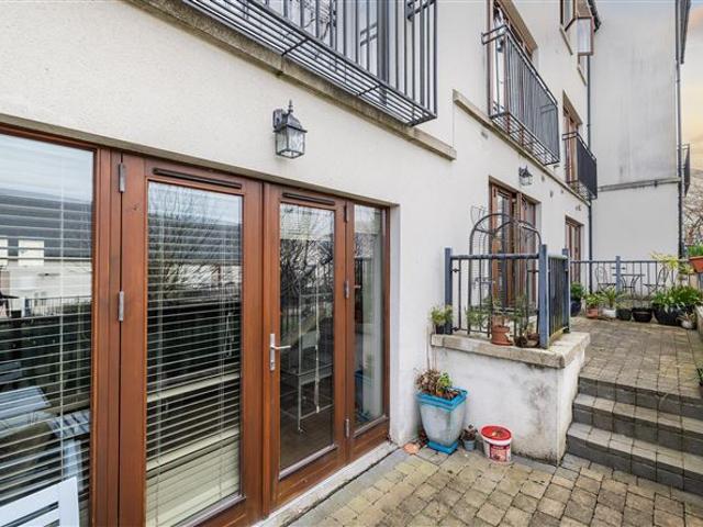 41 Parkview, Robswall, Malahide, County Dublin O'Farrell Cleere Auctioneers 4914 MyHome. Ie Residential