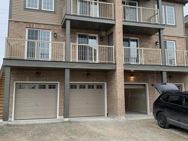 41 Pumpkin Corner Crescent, Barrie, ON, L9J 0T7 lease for lease | Listing ID S13550 | Royal LePage