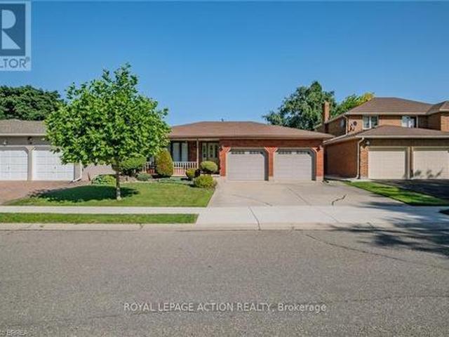 41 Royal Oak Drive, Brantford, ON, N3R 7P2 house for sale | Listing ID X13604 | Royal LePage