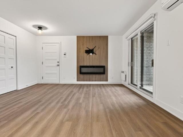 41 Rue Sicard, app.4, J7E 5E5, Sainte Thérèse