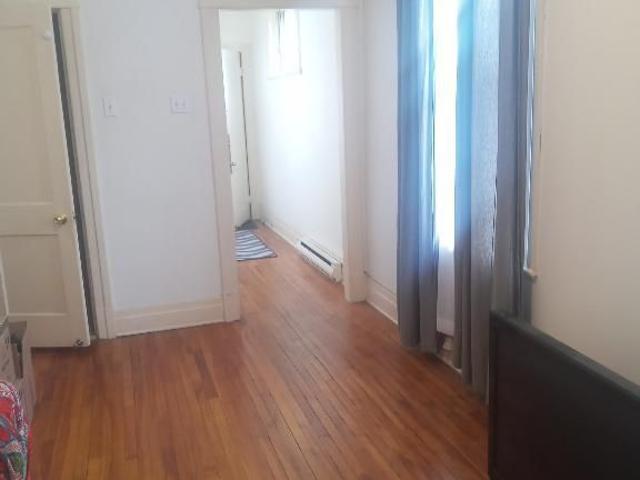 41I2 Lachine,pres de Centre Ville,WestminsterMontreal Ouest,Dorval a louer