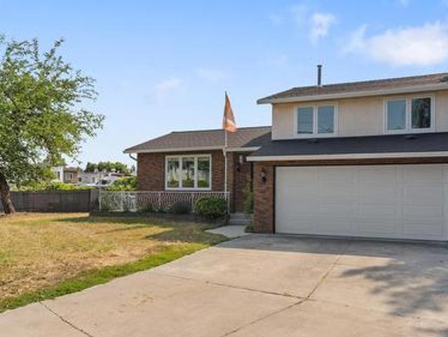 4201 Lakeshore Road, Kelowna, BC, V1W 4H7 house for sale | Listing ID 10395 | Royal LePage