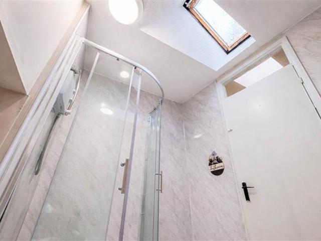 420,000 | 2 Willow Wood Downs, Clonsilla, Dublin 15 Baxter Real Estate 4988 MyHome. Ie Residential