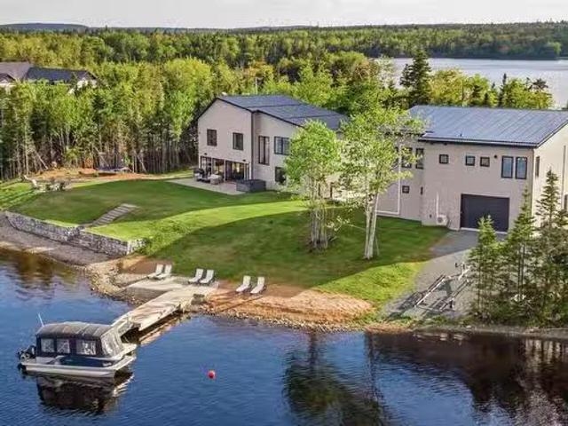 420 Greyowl Drive, Middle Porters Lake, NS, B3E 0B6 house fo.
