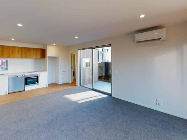 4/20 Hume Street