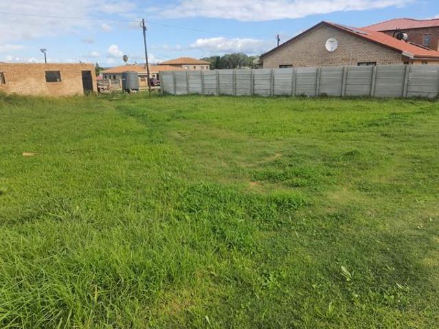 420 m² Land available in Vanes Estate