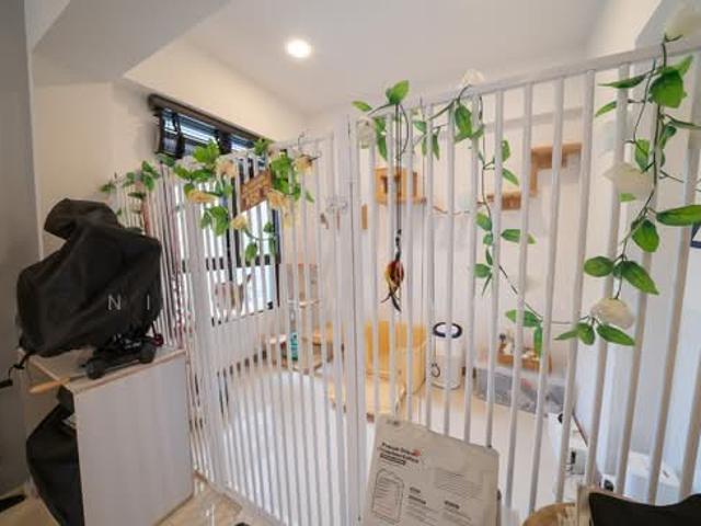 420C Northshore Drive HDB Apartment For Sale, $935,000, 3 Bed 2 Bath 1,206 sqft $775.00 psf