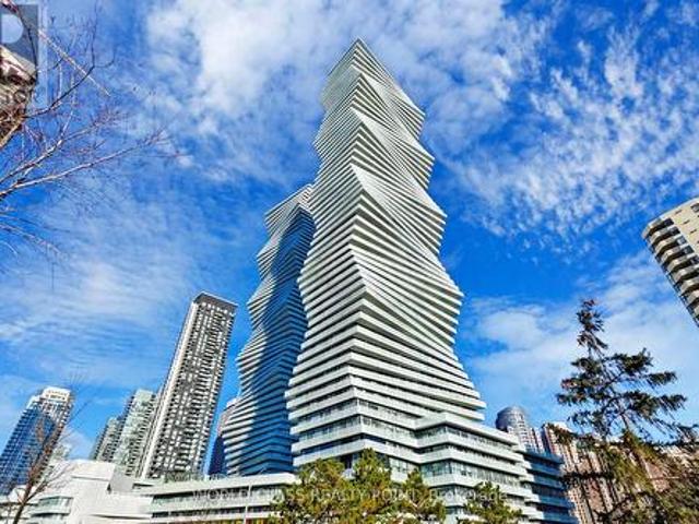 4210 3 Quartz Road N, Mississauga, ON, L5B 0M4 condo for sale | Listing ID W12000 | Royal LePage
