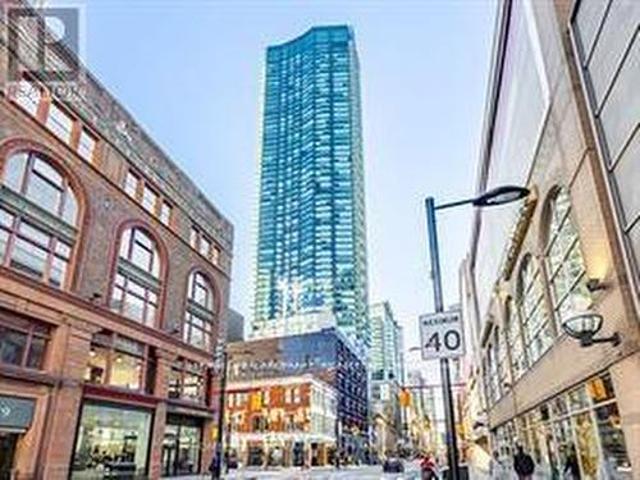 4211 Yonge Street, Toronto, ON, M5B 1M4 condo for sale | Listing ID C12817 | Royal LePage