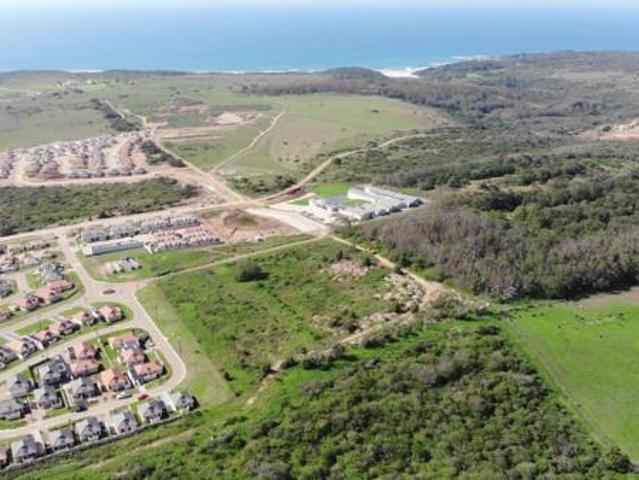 421 m² Land available in Kidds Beach