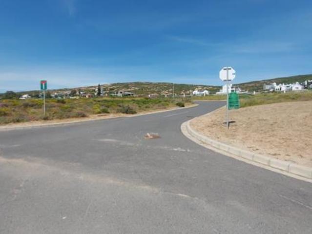 421 m² Land available in St Helena Views