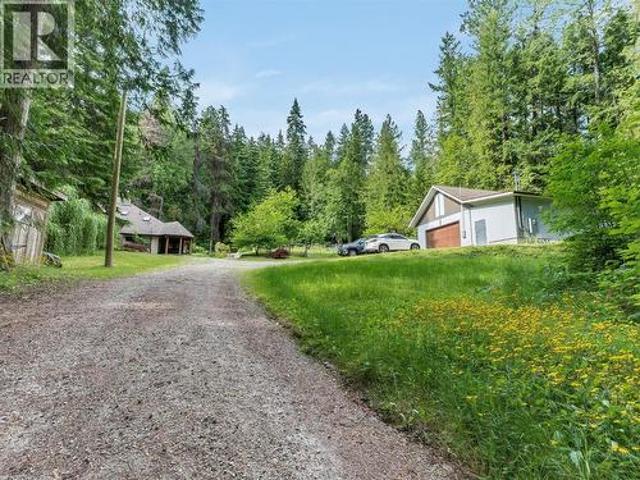4225 3A Highway, Nelson, BC, V1L 6N1 house for sale | Listing ID 10392 | Royal LePage