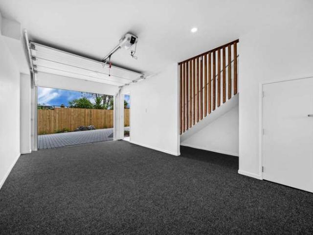 4/22 Cherry Tree Place, Massey, Waitakere City
