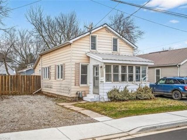 422 Griffith Street