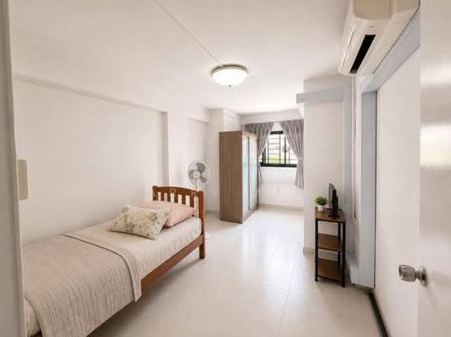 423 Ang Mo Kio Avenue 3 HDB Apartment For Sale, $888,888, 4 Bed 2 Bath 1,432 sqft $621.00 psf
