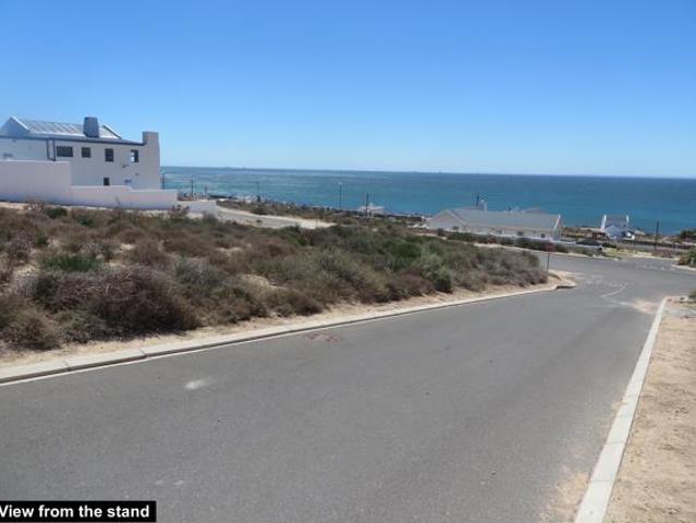 423 m² Land available in St Helena Views