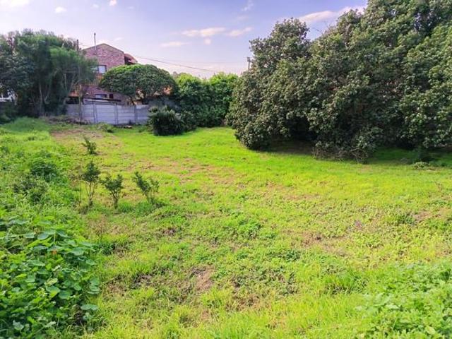 424 m² Land available in Aston Bay