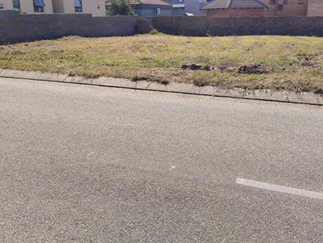 424 m² Land available in Bendor