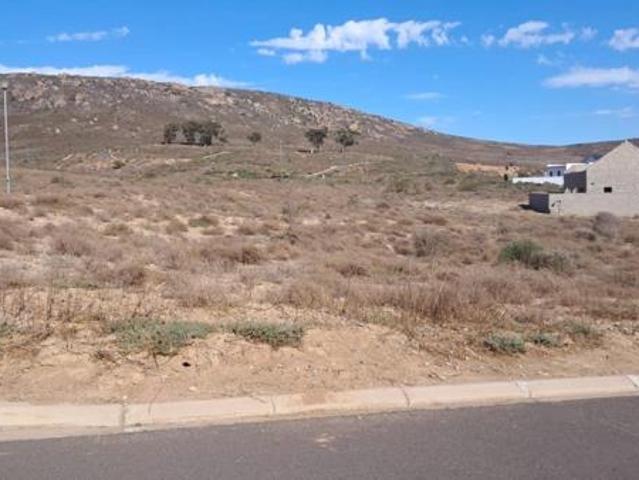 424 m² Land available in St Helena Views