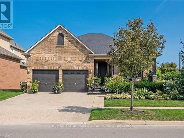 4252 Sarazen Drive, Burlington, ON, L7M 4Z2 house for sale | Listing ID W13460 | Royal LePage