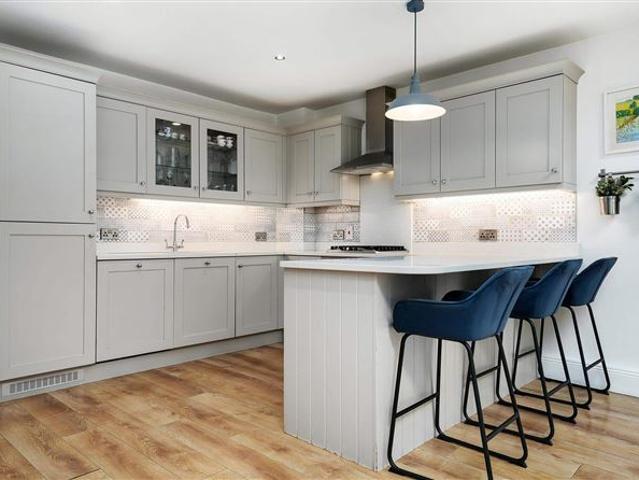 425,000 | 14 Blackthorn Hill View, Rathcoole, Co. Dublin Ray Cooke Auctioneers 4997 MyHome. Ie Residential