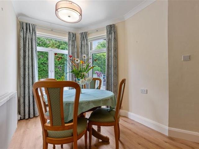 425,000 | 11 Beechfield Haven, Shankill, Dublin 18 DNG Dun Laoghaire 5016 MyHome. Ie Residential