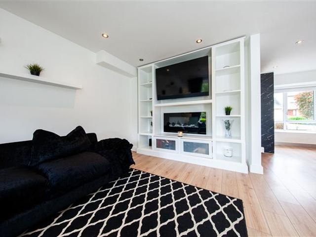 425,000 | 43 Ivy Court, Beaumont Woods, Beaumont, Dublin 9 Madden Property 4999 MyHome. Ie Residential
