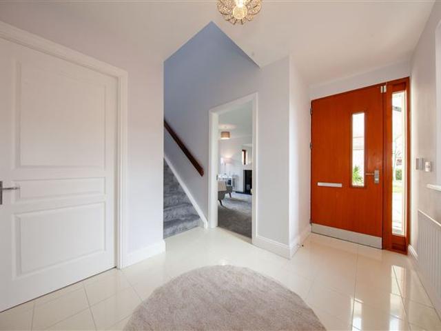 425,000 | 5 Annfield Court, Castleknock, Dublin Auctioneera 4971 MyHome. Ie Residential